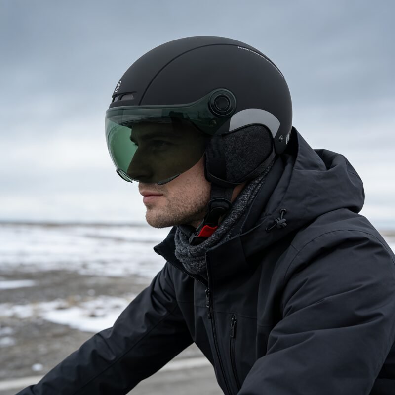 PEMILA City Commuting Safety Multi-Purpose Cycling Helmet Features an ABS Shell And EPS Cushioning Layer for Dual Protection. It Has an Adjustable Head Circumference, Multi-Angle Windproof Goggles, Metal Insect-Proof Ventilation Holes